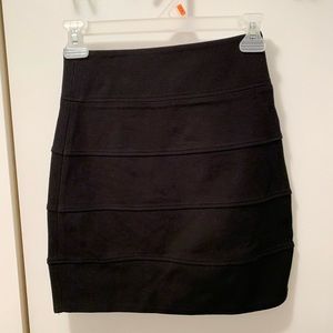 Aritzia Talula mini skirt with back zip